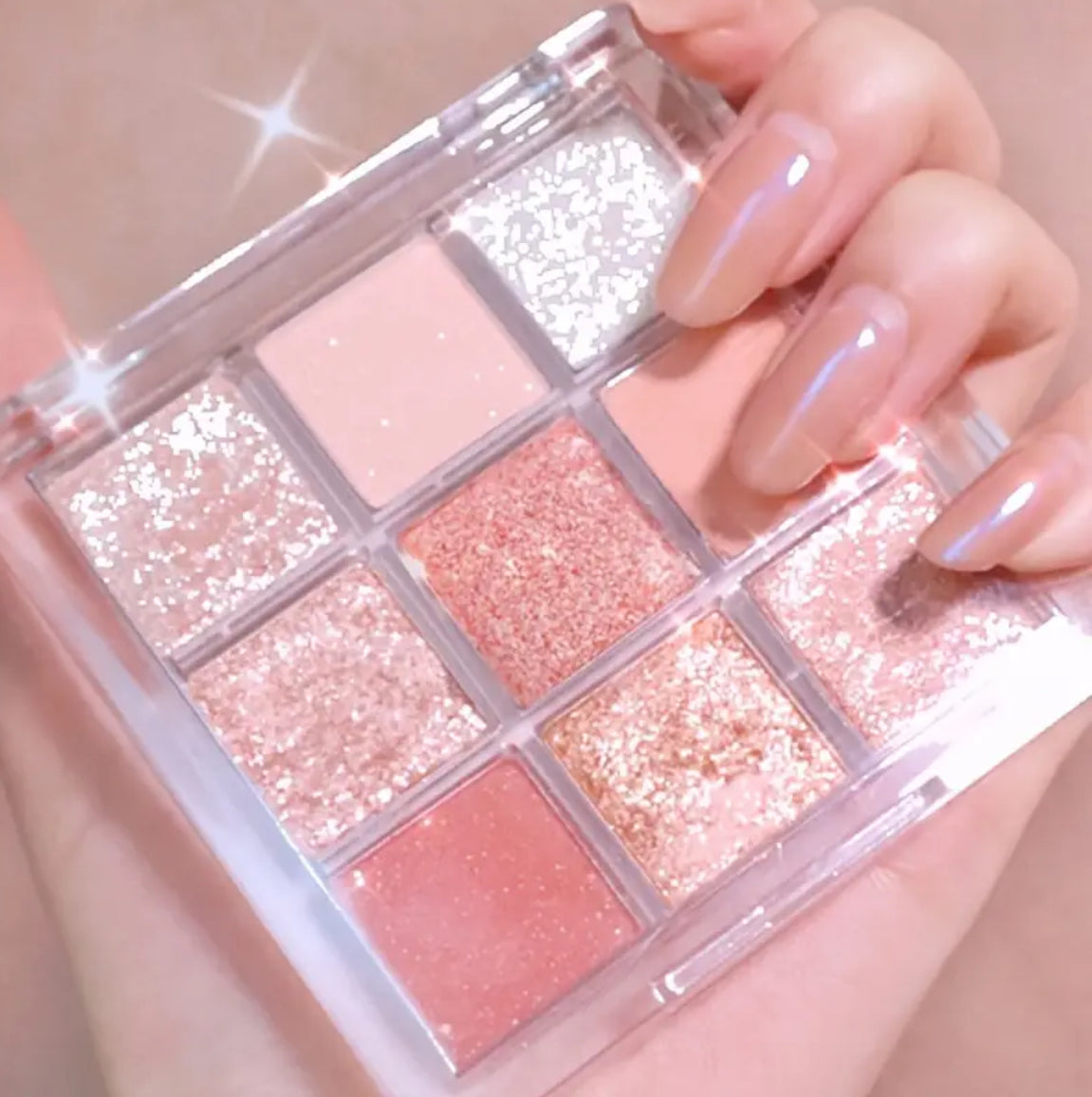 9 colour eyeshadow palette